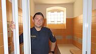 Wie sieht es eigentlich in einer Zelle aus? Das erfährt man bei der Besichtigung der Polizeistation am 16. Juni.