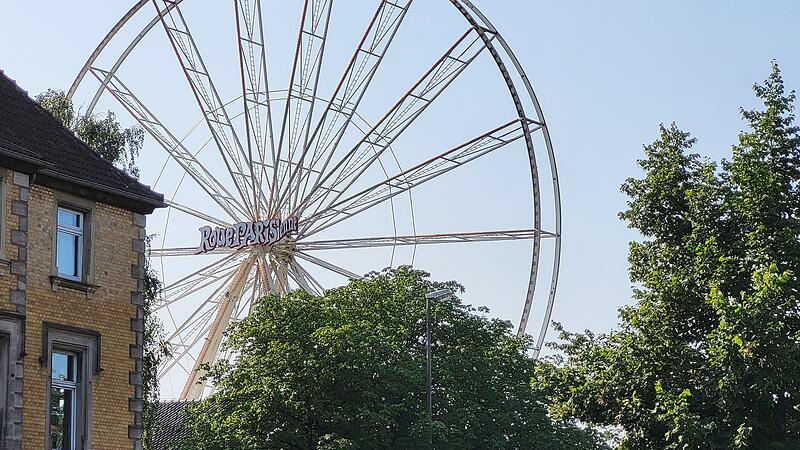 Der Rahmen steht. Jetzt fehlen nur noch die Gondeln.