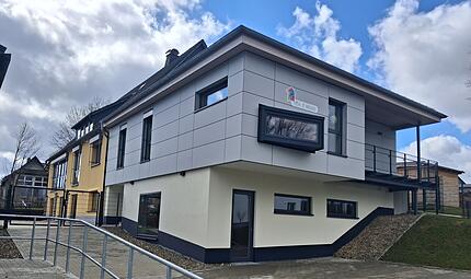 Steinbach am Wald Windheim Kindergarten Über fünf Millionen Euro investierte die Gemeinde in den letzten Jahren in die Sanierung beziehungsweise Erweiterung ihrer Kindertagesstätten in Steinbach, Buchbach und Windheim. Im Bild: Der Kindergarten St. Nikolaus in Windheim.