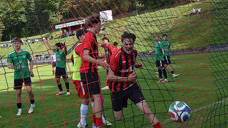 Juniorenfu&szlig;ball aus der BOL