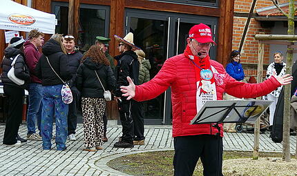 Faschingsumzug in FriesenUmzug durchs Dorf: Friesen im Faschingsfieber