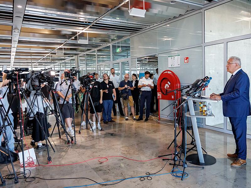 Pressekonferenz zu Drohnendetektion und -abwehr Pressekonferenz zu Drohnendetektion und -abwehr
