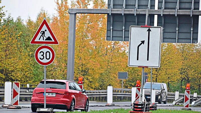 Die B 173 bekommt zwischen Kronach und Johannisthal eine neue Asphaltschicht. Die Stra&szlig;e bleibt befahrbar, doch das Staatliche Bauamt Bamberg appelliert an alle Verkehrsteilnehmer, umsichtig zu sein. Daniela Pondelicek