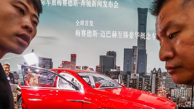 Fast 36 Prozent weniger Waren exportierten deutsche Autohersteller in den ersten neun Monaten nach Fernost.