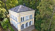 Schnürs Pavillon am Adamiberg in Coburg Blick auf den 1862 errichteten Schnürs Pavillon am Adamiberg in Coburg
