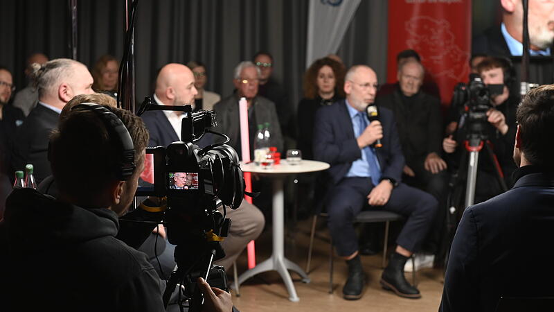 Regionentalk: Die Diskussion vor der Bundestagswahl 2025Regionentalk: Die Diskussion vor der Bundestagswahl 2025 Regionentalk: Die Diskussion vor der Bundestagswahl 2025