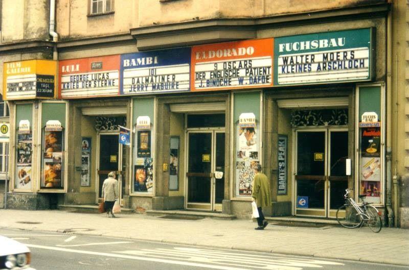Bamberger Beispiel der Verschachtelungeines gro&szlig;en Kinos: (Kinocenter am Luitpoldeck) in f&uuml;nf Teilkinos. Aufnahme Ende der 1990er
