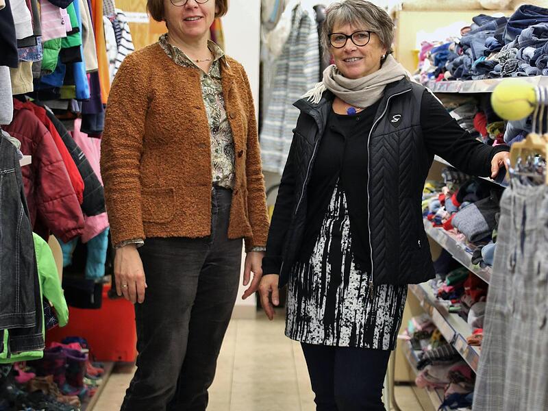 Sie erwarten mehr Hilfesuchende im Winter: Elke Bollmann, Leiterin der Sozialen Dienste der Diakonie Erlangen, und Monika Köhler, Leiterin der Sozi-alberatung KASA und der Fundgrube.