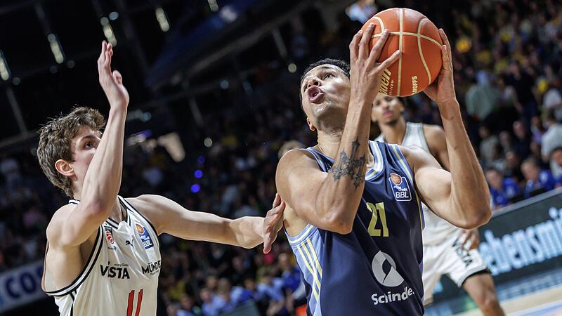 Alba Berlin - Bamberg Baskets
