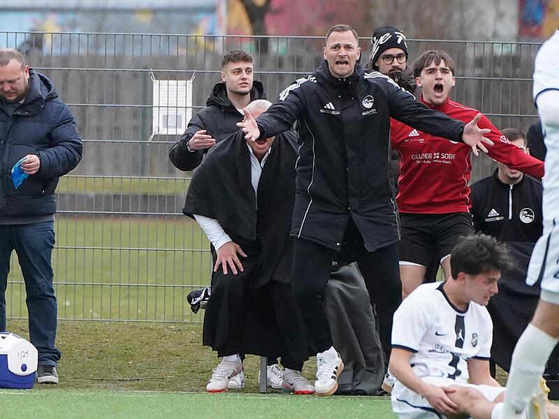 Aufregend war f&uuml;r Christian Schiebel sein erster Einsatz als Cheftrainer der U21 der Vestekicker am Sonntag gegen den TSV Schammelsdorf.