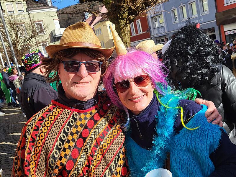 Viel los war am Faschingsdienstag, 4. März 2025, beim Faschingszug in Bad Brückenau.