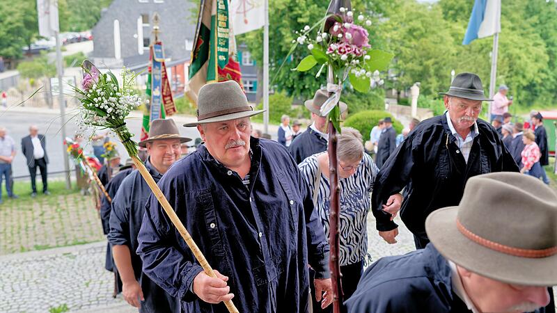 Bayerischen Wollk&ouml;nigin Franziska II.  in Vierzehnheiligen gek&uuml;rtBayerischen Wollk&ouml;nigin Franziska II.  in Vierzehnheiligen gek&uuml;rt