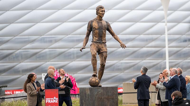 Statue zu Ehren von Franz Beckenbauer