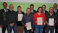 Zahlreiche Ehrungen gab es f&uuml;r langj&auml;hrige Mitgliedschaft: (von links) 2. Sch&uuml;tzenmeister Manfred Jopp, Walter G&auml;rtner (60 Jahre), Silvia Jopp, Walter B&uuml;chner, J&uuml;rgen B&ouml;rdlein (alle drei 40 Jahre), Claudia Kolb (25 Jahre), Marko Baus (40 Jahre), E...