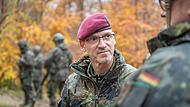 Der neue Hammelburger Standortälteste Oberst Andreas Reyer ist nicht nur für die Infrastruktur auf dem Lagerberg, sondern auch für die Ausbildung von Soldaten an der Infanterieschule zuständig.