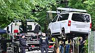 Auto f&auml;hrt in Menschenmenge - CSD abgebrochen