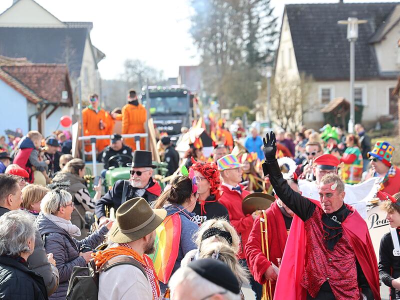 Faschingsumzug Pautzfeld 2025Faschingsumzug Pautzfeld 2025 Faschingsumzug Pautzfeld 2025Faschingsumzug Pautzfeld 2025