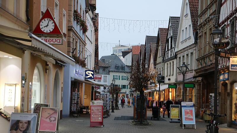 Leere Fu&szlig;g&auml;ngerzone statt Weihnachtstrubel