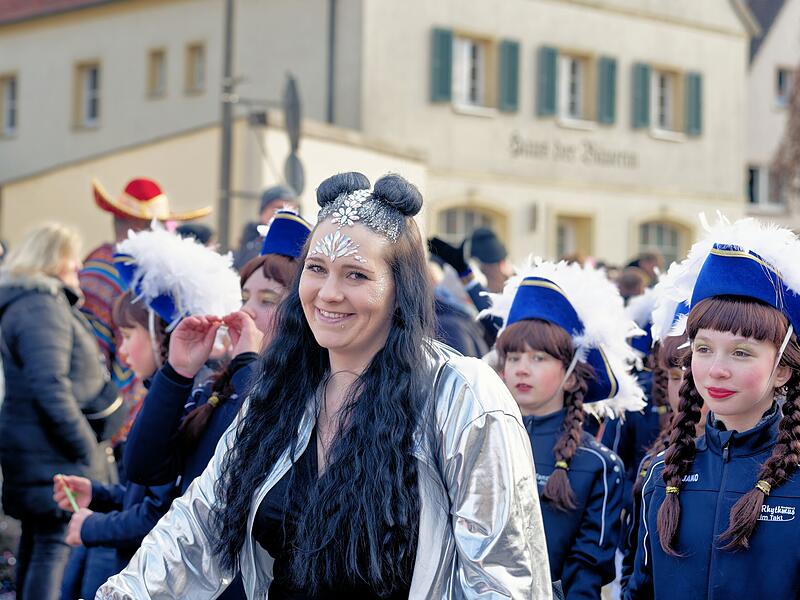 Faschingsumzug in Hirschaid 2026Mit Drachen und Pok&eacute;mon: Faschingsumzug in Hirschaid