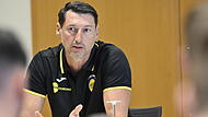 HSC-Trainer Anel Mahmutefendic gewann im Testspiel gegen den SC Magdeburg wertvolle Erkenntnisse. HSC-Trainer Anel Mahmutefendic gewann im Testspiel gegen den SC Magdeburg wertvolle Erkenntnisse.