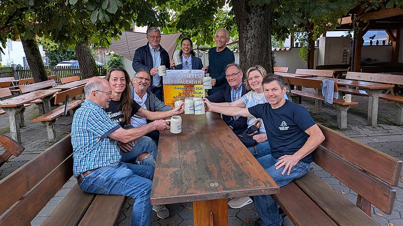 Bamberg: Biertradition für einen guten Zweck Gemeinsame Aktion für Afrika: Braumeister der Traditionsbrauereien Gemeinde Litzendorf an einem Tisch.