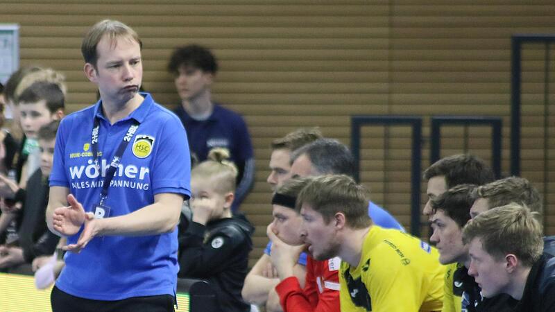 R&uuml;ckkehr nach Ma&szlig;: Jan Gorr holte im ersten Spiel mit dem HSC 2000 Coburg zwei Punkte in Dresden.
