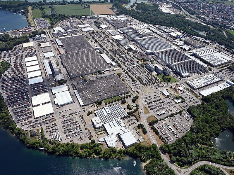 Luftbild Lkw Werk W&ouml;rth Daimler Truck