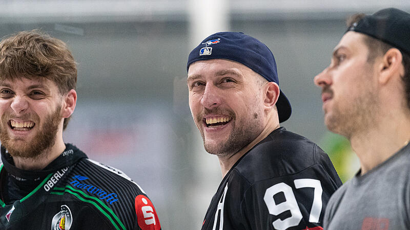 Noch haben Jake Fardoe (Mitte), Philipp Stobbe (links) und die Alligators gut Lachen. Ab Sonntag wartet in den Play-offs mit den Scorpions aber ein Schwergewicht auf den HEC.