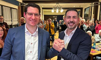 Politischer Aschermittwoch der SPD in CoburgLeipziger Allerlei by os Politischer Aschermittwoch der SPD in Coburg: Oberbürgermeister Dominik Sauerteig (links) und Dritter Bürgermeister Can Aydin stimmten sich und ihre Parteifreunde auf den Endspurt im Kommunalwahlkampf ein.