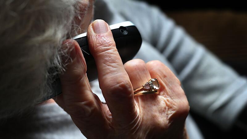 Enkel sollen Gro&szlig;eltern vor Betr&uuml;gern warnen