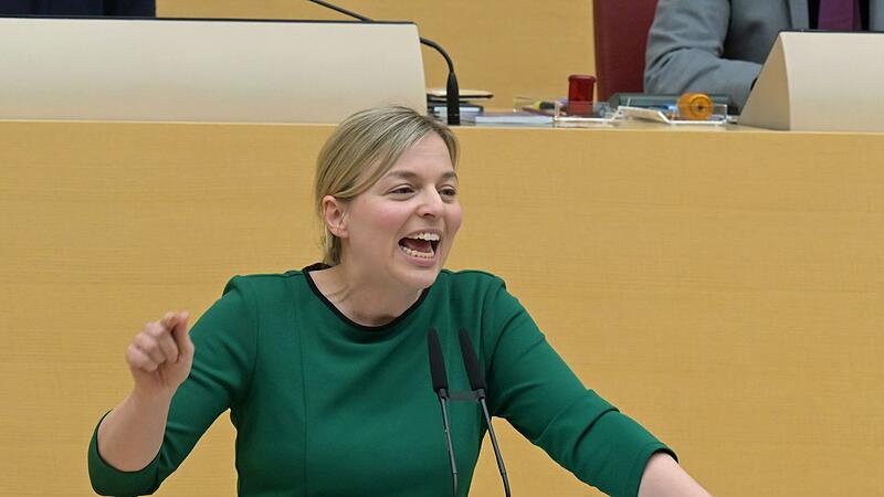 Sitzung des bayerischen Landtags mit Regierungserkl&auml;rung
