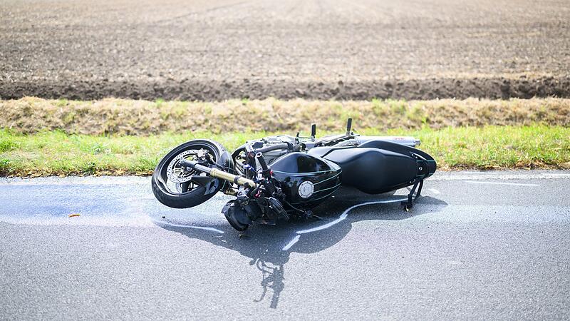 Motorrad und Pedelec stoßen zusammen