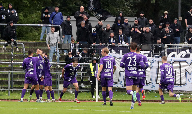 Die Abneigung zwischen den Fans des W&uuml;rzburger FV und des FC Eintracht Bamberg ist vertieft. Das Hinspiel gewann der FCE mit 2:0, zahlreiche mitgereiste W&uuml;rzburger wurden entt&auml;uscht.