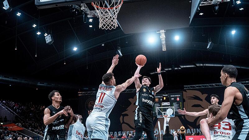 Der letzte Wurf der Partie des Braunschweigers David Krämer verfehlte am vergangenen Samstag sein Ziel knapp. Die Bamberger gingen als knapper 85:83-Sieger vom Parkett.