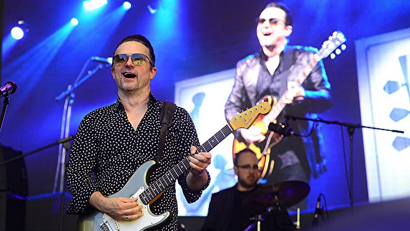 Kai Strauss beim Blues- und Jazzfestival 2025. Der Musiker gilt als einer der besten Blues-Gitarristen Europas.