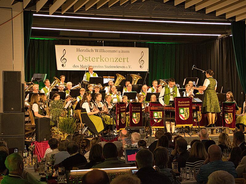 Der Musikverein Steinwiesen bei seinem traditionellen Osterkonzert.