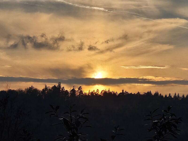 &bdquo;Endlich war wieder einmal die Sonne zu sehen. Auch, wenn sie beim Untergehen ist.&ldquo;