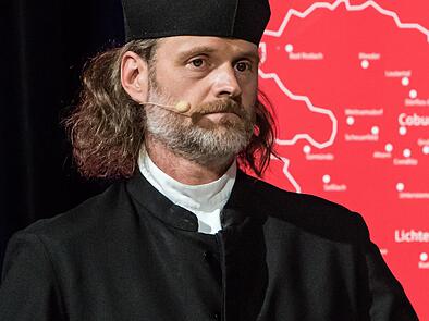 Andreas Leopold Schad nahm als Pfarrer die Beichte ab.