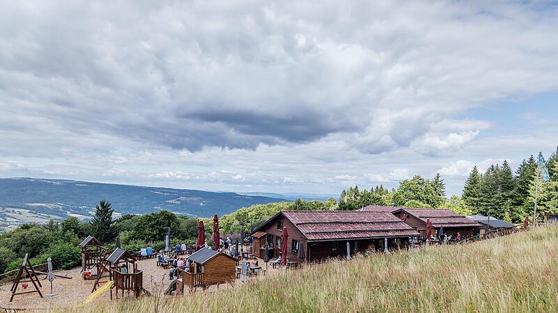 Bild Gem&uuml;ndener H&uuml;tte mit Spielplatz.jpg