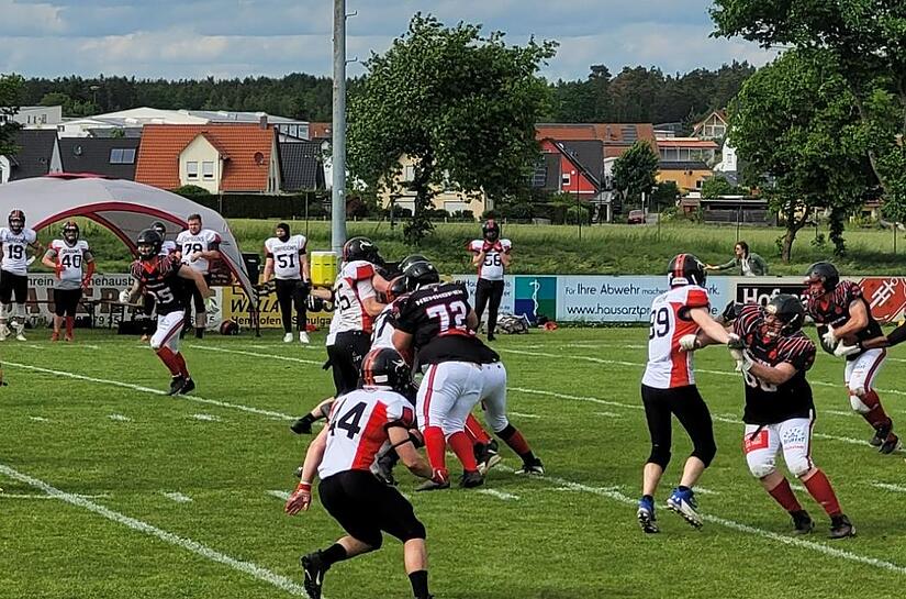 Dank eines Sieges &uuml;ber Bamberg spielt Hemhofen in zwei Wochen im Derby gegen Erlangen um die Tabellenf&uuml;hrung.
