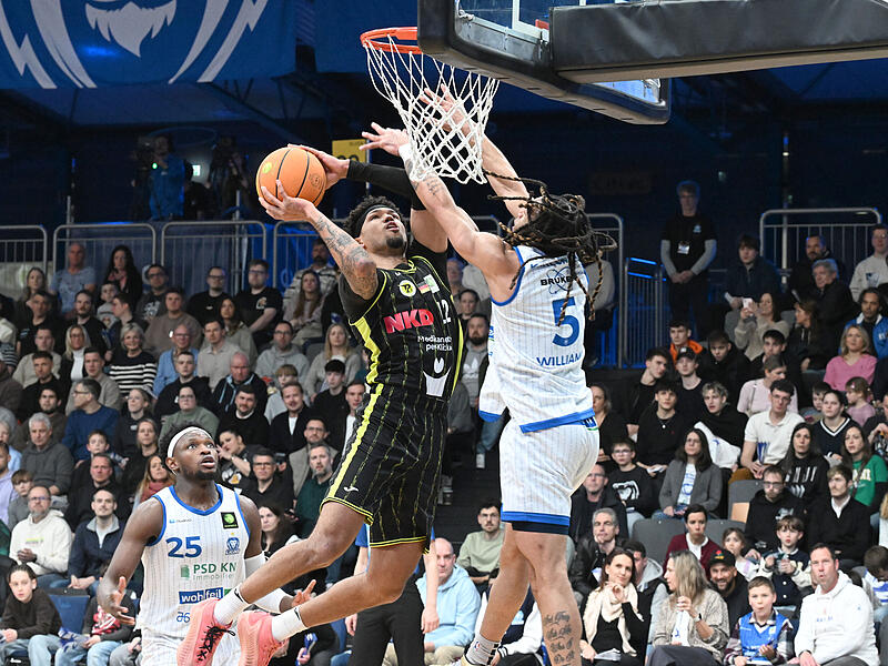 Sport Basketball 2. Bundesliga PROA Saison 2025 / 2026  27. Spieltag  am Samstag  14.03.2026  Spielbeginn 19.30 h Spielort  Karlsruhe Europahalle Hermann-Veit-Stra&szlig;e 7 PS Karlsruhe Lions gegen  BBC Bayreuth  Halbzeitergebnis 33:40 Cantia Rahming Tyrese