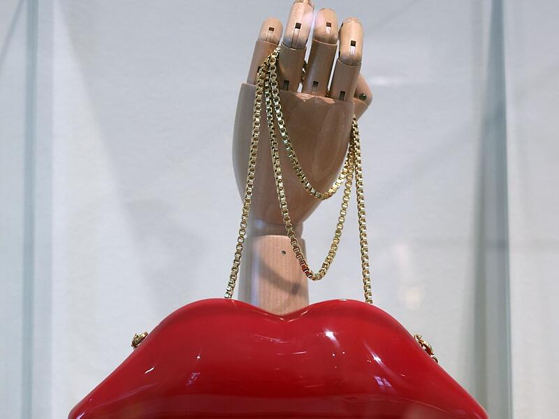 Handtaschen-Ausstellung im Knauf-Museum