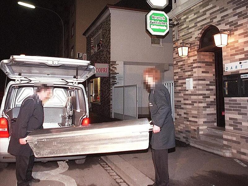 Tatort Zellerau, in Sichtweite der Würzburger Kripo: 1999 wurde in dieser Kneipe ein Gastwirt erschossen. Tatort Zellerau, in Sichtweite der Würzburger Kripo: 1999 wurde in dieser Kneipe ein Gastwirt erschossen.