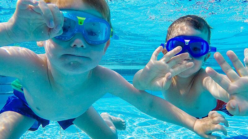 Endlich eintauchen: Rund um Forchheim und die Fränkische Schweiz laden viele Bäder zum Abkühlen ein. Eine Übersicht.Forchheim & Fränkische Schweiz