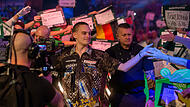 Ricardo Pietreczko debütiert bei der Promi-Darts-WM