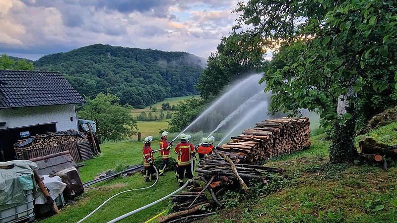 Das Ziel der Übung war das Testen der Koordinierung und der Wasserversorgung.Forchheim & Fränkische Schweiz