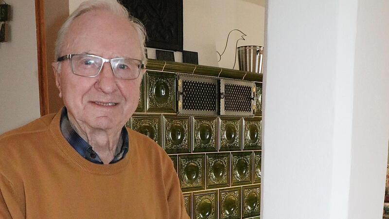 Heinz K&ouml;hler hat das Buch &bdquo;Als der Krieg nach Mitwitz und ins Steinachtal kam&ldquo; geschrieben.