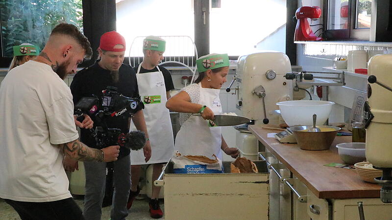 Kultb&auml;cker Axel Schmitt zu Gast in Mitwitz: Aktion f&uuml;r "Brot f&uuml;r die Welt"Kultb&auml;cker Axel Schmitt zu Gast in Mitwitz: Aktion f&uuml;r "Brot f&uuml;r die Welt"