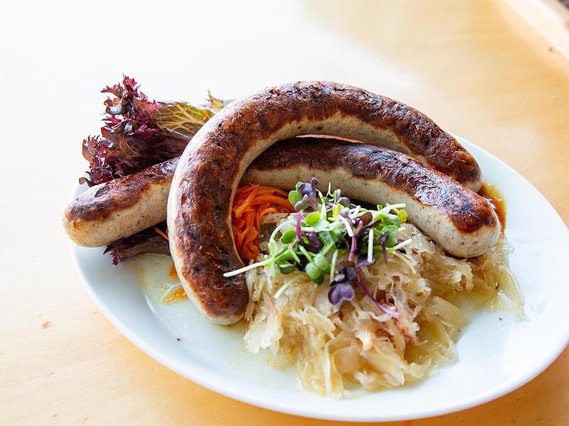 Die Bratwurst gehört zu Bayern, wie das Amen in die Kirche. Doch es gibt Unterschiede. Die Bratwurst gehört zu Bayern, wie das Amen in die Kirche. Doch es gibt Unterschiede.