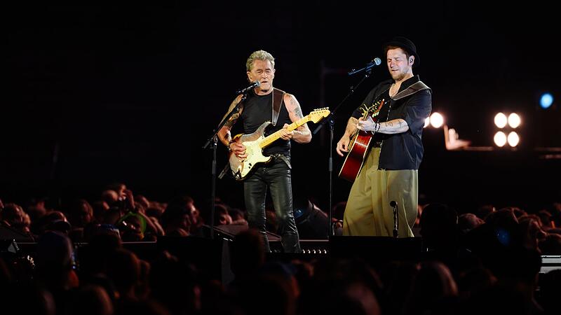 Johannes Oerding und Peter Maffay im Volksparkstadion Johannes Oerding und Peter Maffay im Volksparkstadion